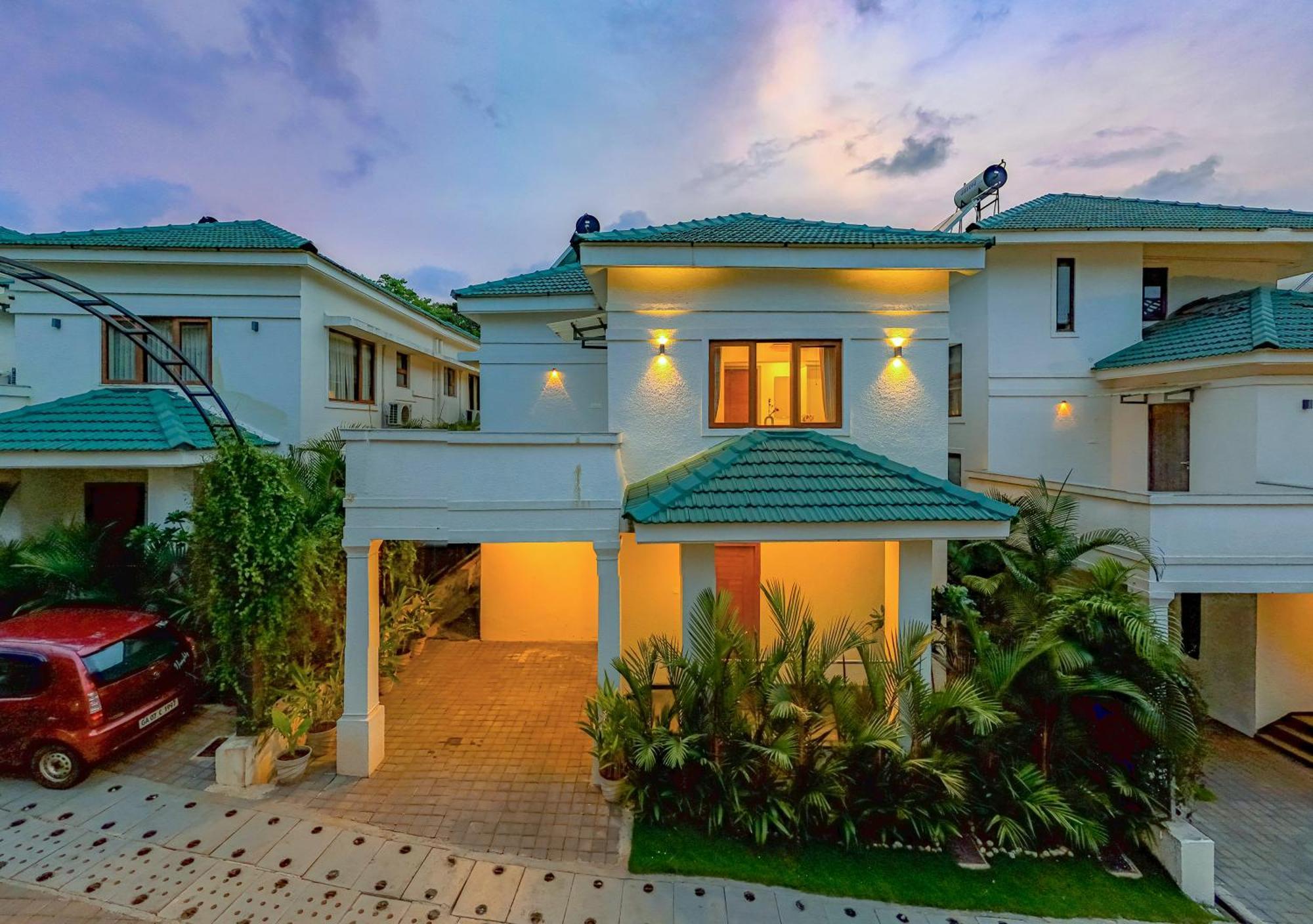 Elivaas 3 Bhk With Pvt Pool - Azalea Villa Siolim Eksteriør billede