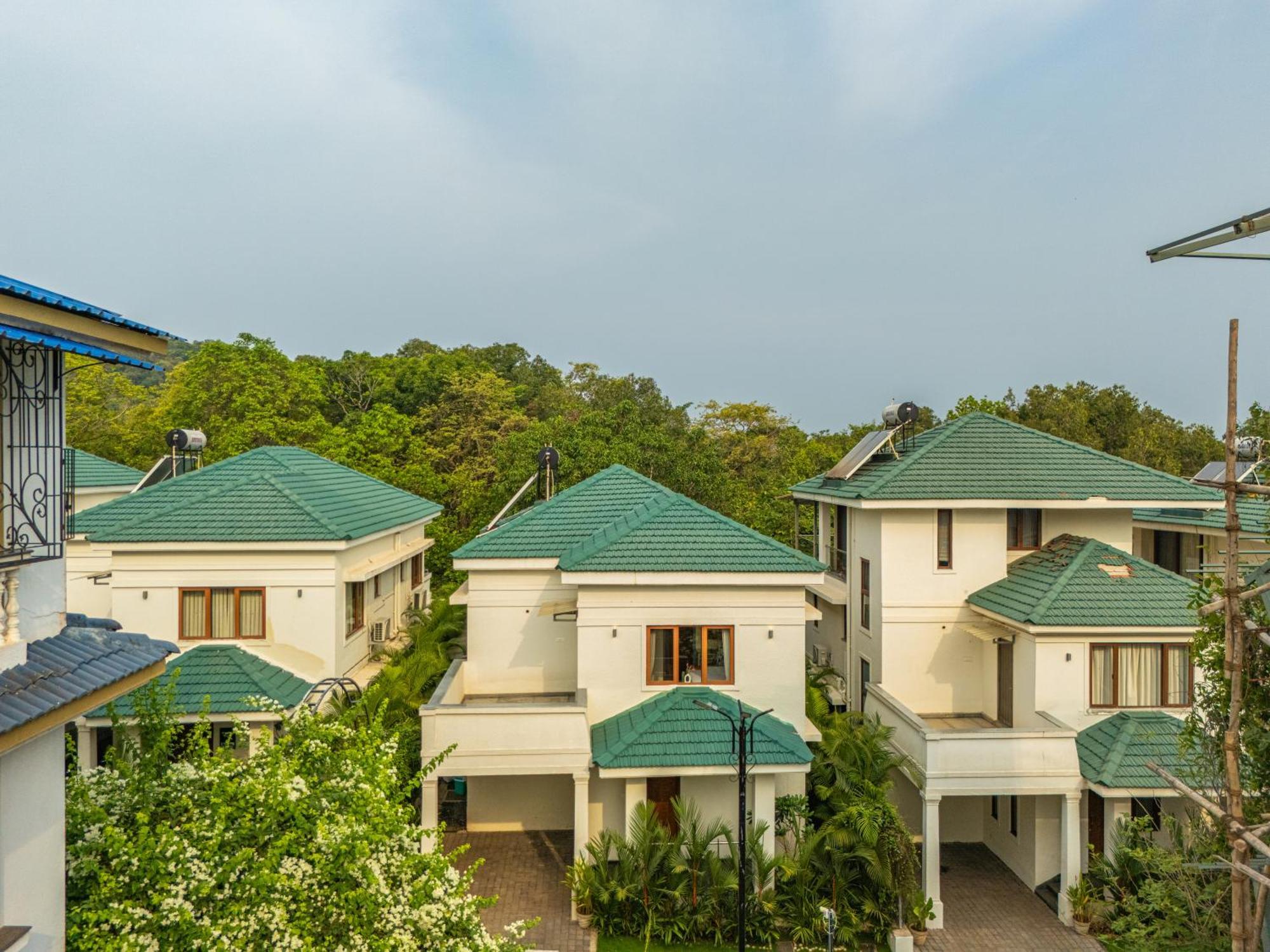 Elivaas 3 Bhk With Pvt Pool - Azalea Villa Siolim Eksteriør billede