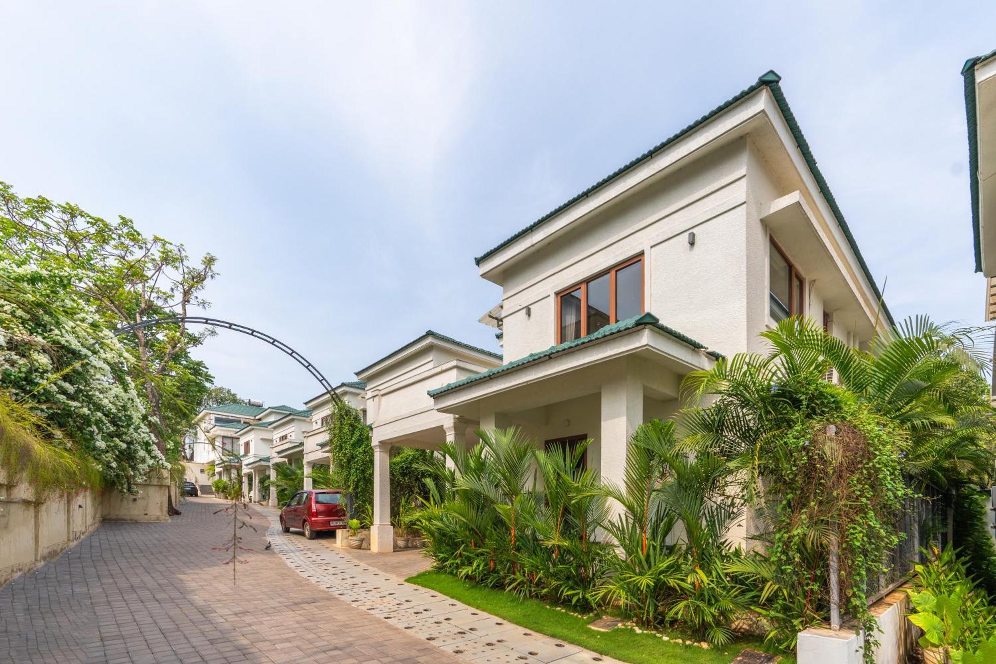 Elivaas 3 Bhk With Pvt Pool - Azalea Villa Siolim Eksteriør billede